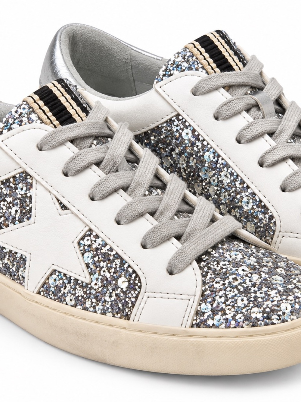 SHU SHOP Women’s Silver Glitter Star Sneakers White Low Top Lace Up Size 6.5